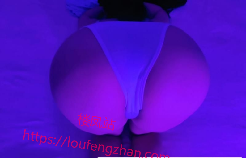 后入秦淮肥臀小雨
