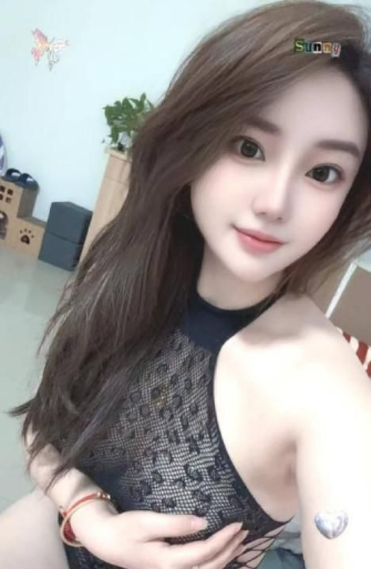 丰满性感美少妇
