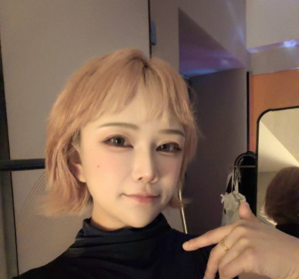 雁塔小女友思语