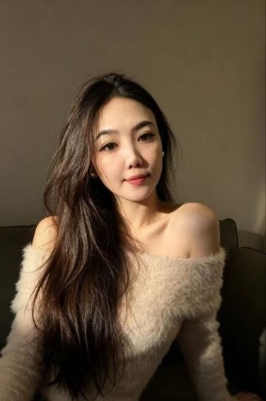南门口活王潇潇
