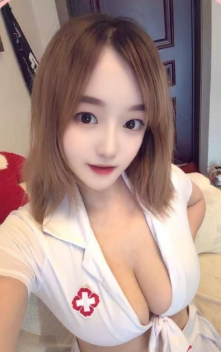E奶大波梦梦