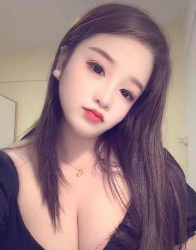 天河性感大胸妹子