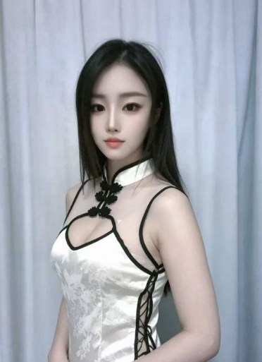 性感鹅蛋脸床上很骚