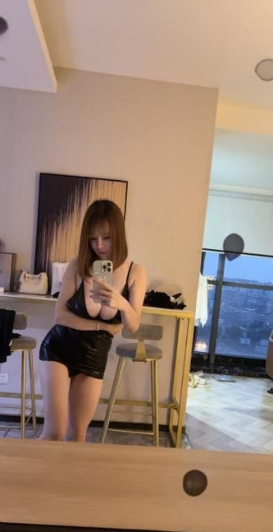 丰满本地性感爆乳美妇