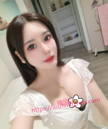 D胸小姐姐