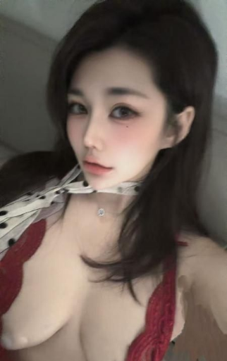 岳麓非常骚的御姐